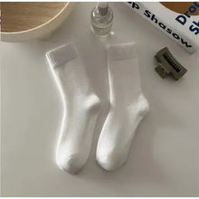 Load image into Gallery viewer, Cozy Velvet Socks