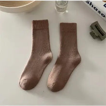 Load image into Gallery viewer, Cozy Velvet Socks