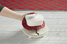 Load image into Gallery viewer, Trivet &amp; Tartan Pot Holder Set
