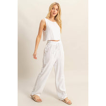 Load image into Gallery viewer, White Sleeveless Top And Pants Set

