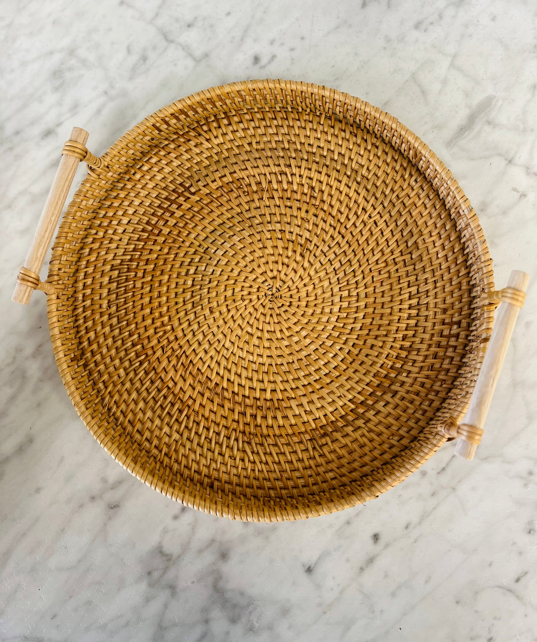 Round Wicker Tray