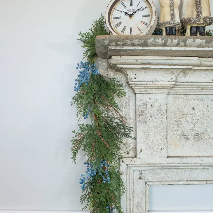 Cedar & Berries Garland