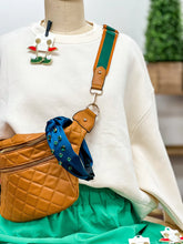 Load image into Gallery viewer, UPC Katie&#39;s Quilted Fanny Bag
