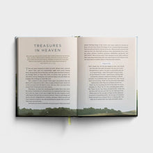 Load image into Gallery viewer, PRAY: Daily Moments to Quiet Your Mind and Center Your Soul
